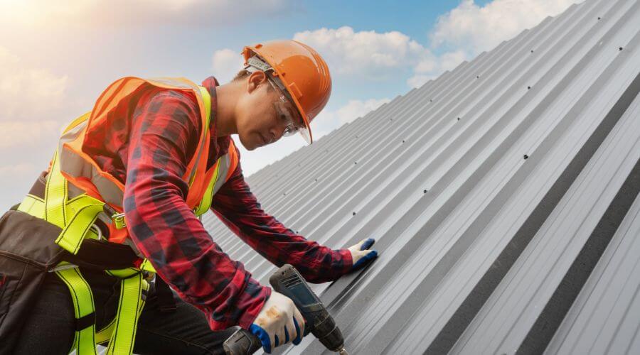 Professional gutter cleaning in Carrollton, OH